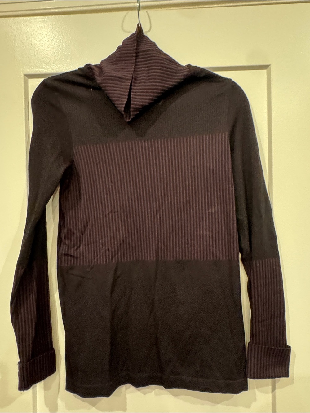 Athleta turtleneck long sleeve - Picture 1 of 6